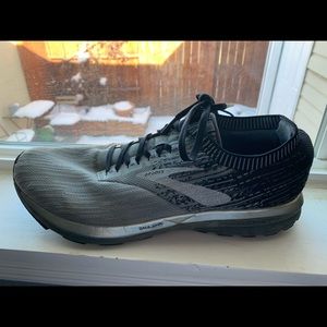 Brooks men’s running shoes